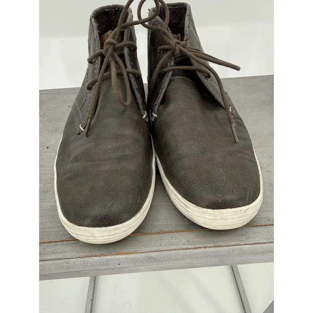 Ben Sherman Chukka Boots Gray Leather Men's Size 10.5 Casual Lace Up Minimalist